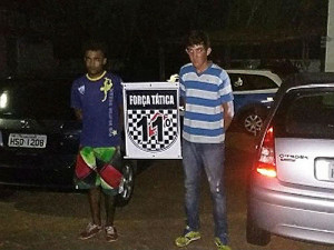 Os dois suspeitos foram presos em flagrante pelos crimes
