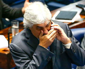Defesa do senador petista entrou com pedido de revogação da prisão no STF