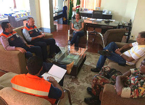 Neste domingo uma equipe da Defesa Civil do Estado esteve reunida com a prefeita Juliana