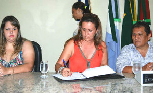Juliana desejou aos conselheiros sucesso na missão que lhes foi confiada pela população