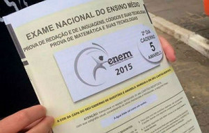 Informar o CPF e a senha escolhida na hora da inscrição para ter acesso