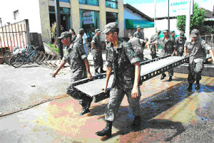 Em 2011, o mesmo Batalhão Carlos Camisão fez esse trabalho. Foto: arquivo