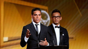 Wendell quando marcou o gol premiado era de R$ 3 mil