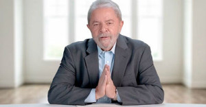 Em um dos cenários, Aécio teria 24,6% dos votos, seguido por Lula (19,1%)