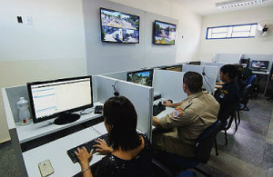 Sistema funciona junto ao Centro Integrado de Operações Militares (Foto: Renê Marcio Carneiro)