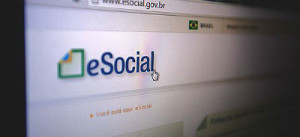 O empregador recolhe em documento único