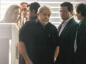 Por segurança, a força-tarefa da Lava-Jato ouviu o depoimento de Lula no Aeroporto de Congonhas(MARCOS BIZZOTTO/Estadão Conteúdo)