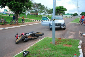 Rapaz não resistiu e morreu (Foto: Tiago Apolinário / Da Hora Bataguassu)
