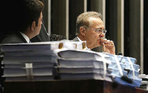 O presidente do Senado, Renan Calheiros (PMDB-AL), durante a leitura