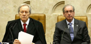 Eduardo Cunha (dir.) participa da abertura do ano judiciário no STF em 2015, ao lado de Ricardo Lewandowski