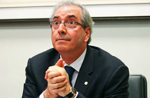 Afastar por definitivo, Eduardo Cunha (PMDB-RJ) da presidência da Câmara
