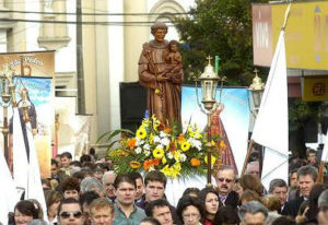 A concentração será na entrada do Parque de Exposições Laucídio Coelho
