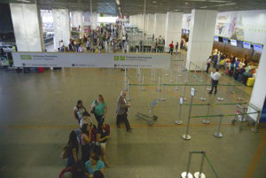 Aeroporto  de  Brasília  funciona sem filas e com menor movimento de passageiros  um dia após                   a  Anac  implantar  novas  normas   de  inspeção  de bagagens  aéreas    José Cruz/Agência Brasil