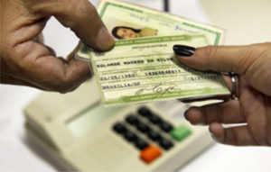 A Justiça Eleitoral tem o registro de quase 700 mil eleitores com deficiência