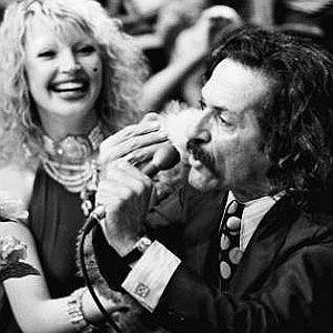 Elke Maravilha e Pedro de Lara no programa "Buzina do Chacrinha", em 1972