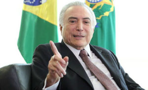 Michel Temer assistiu em seu gabinete, no Palácio do Planalto, à sessão do Senado