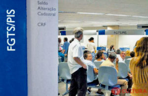 Trabalhador tem até esta quarta-feira (31) para sacar abono do PIS
