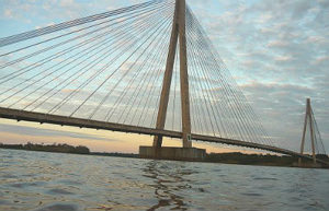 Ponte Alencastro em Paranaíba, na divisa MS-MG