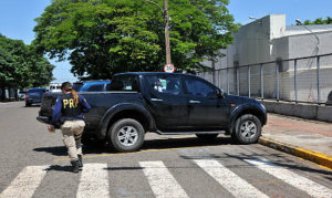 Caminhonete apreendida pela PRF na BR-262 - Foto: Valdenir Rezende/Correio do Estado