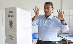 Ruiter teve 23.566 votos (46,41% dos votos válidos)