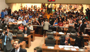Despacho para aquisição de relógios de ponto eletrônico ou digital para o controle da frequência foi apresentado durante Sessão Ordinária