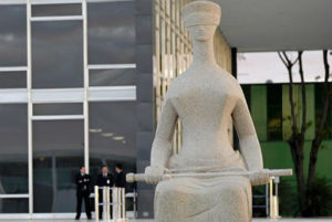 Aborto até o terceiro mês não é crime, decide turma do Supremo