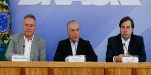 O presidente do Senado, Renan Calheiros, afirmou que os presidentes da Câmara e Senado concordam que "essa matéria não deve tramitar"