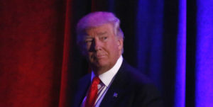 Republicano superou a democrata Hillary Clinton em estados-chave, como Flórida, Carolina do Norte e Wisconsin