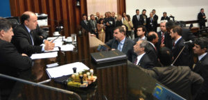 Os parlamentares tomarão posse no dia 1º de fevereiro
