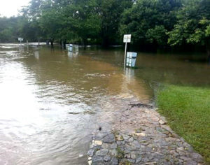 O volume de mais de 80 mm na cidade e até 100 mm na área rural