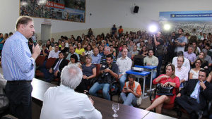 O prefeito eleito não receberá a mesma herança que eu recebi, disse o prefeito Alcides Bernal