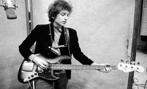 Dois meses depois, Bob Dylan agradece prémio Nobel da Literatura