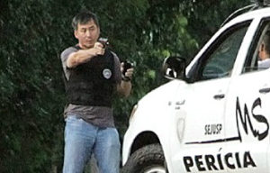 Delegada responsável pelo caso afirmou que, além de ter sido indiciado por homicídio doloso, policial responderá por dupla tentativa de homicídio