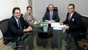 Pedro Pedrossian Neto e Marcelo Vilela estiveram reunidos com o ministro da Saúde, Ricardo Barros