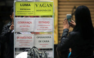Desemprego em 2016 foi maior entre pretos, pardos, mulheres e jovens