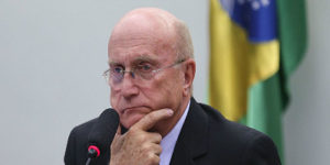 Osmar Serraglio afirmou que terra não "enche barriga" de ninguém ao comentar demarcação