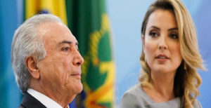 Presidente assinou nesta segunda-feira texto que cria semana nacional de conscientização sobre o combate à violência contra a mulher