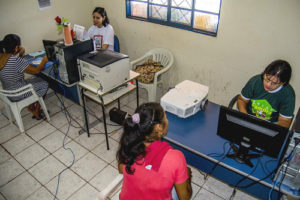 Atualização do Cadastro Único acontece até meio-dia em todos os CRAS da cidade (Foto: Renê Marcio Carneiro)