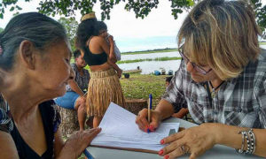 Coleta de dados foi realizada por uma técnica da Fundação de Meio Ambiente do Pantanal (Foto: Divulgação PMC)