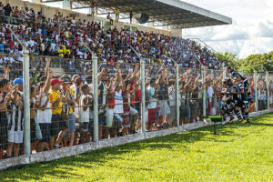 O estádio Arthur Marinho deve passar por readequações para atender aumento na demanda de público.